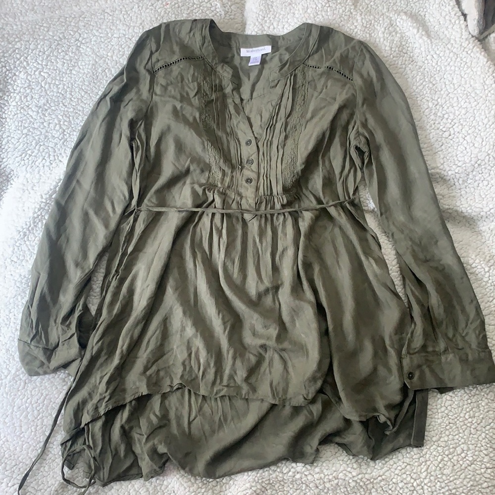 Motherhood maternity shirt